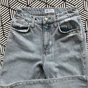 Zara Women's Distressed/ Ripped Straight Leg Jeans